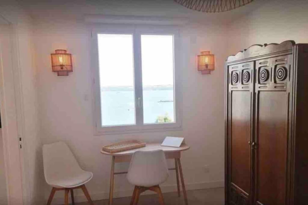 Maisonnette Pour 2 Personnes - Vue - A 100 Metres *
